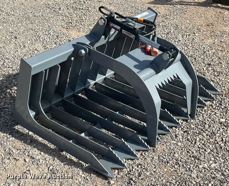 image for item LV9263 Skid steer grapple bucket