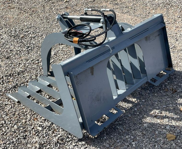 image for item LV9263 Skid steer grapple bucket