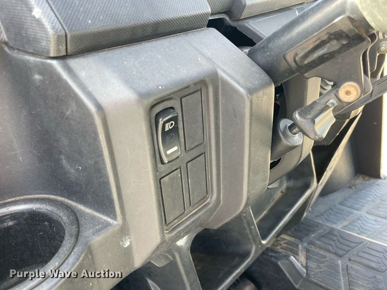 image for item LV9264 2019 Polaris 4000D  utility vehicle