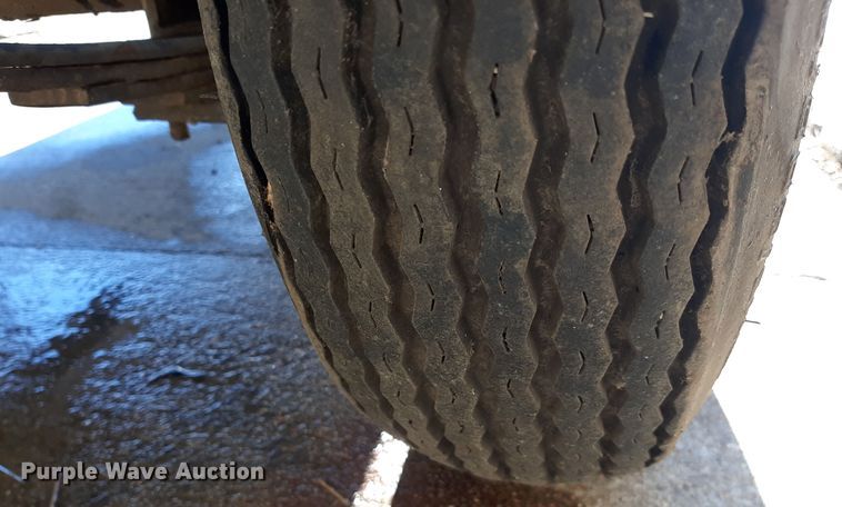 image for item LX9842 (3) power units