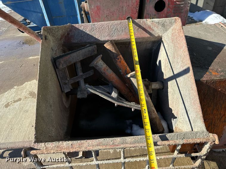 image for item LX9844 (2) concrete mixers