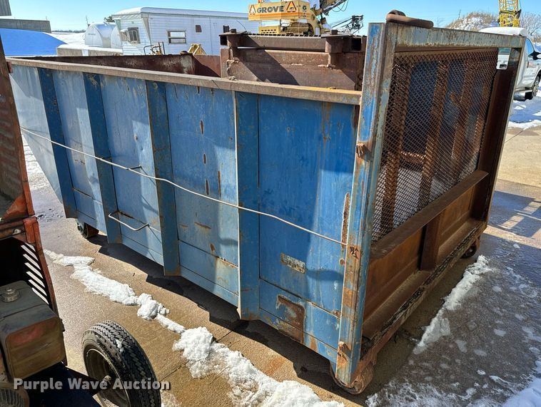 image for item LX9845 Roll-off dumpster