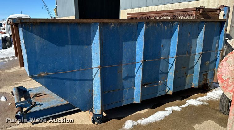 image for item LX9845 Roll-off dumpster