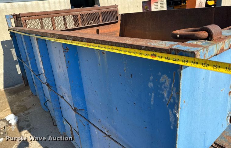 image for item LX9845 Roll-off dumpster