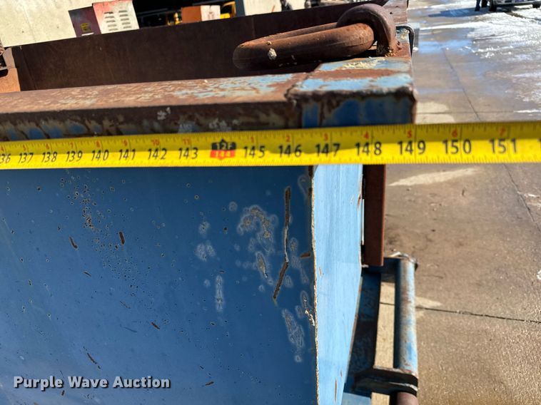 image for item LX9845 Roll-off dumpster