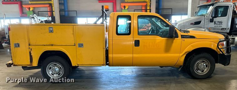 image for item LX9848 2014 Ford F250 Super Duty  SuperCab utility bed pickup truck