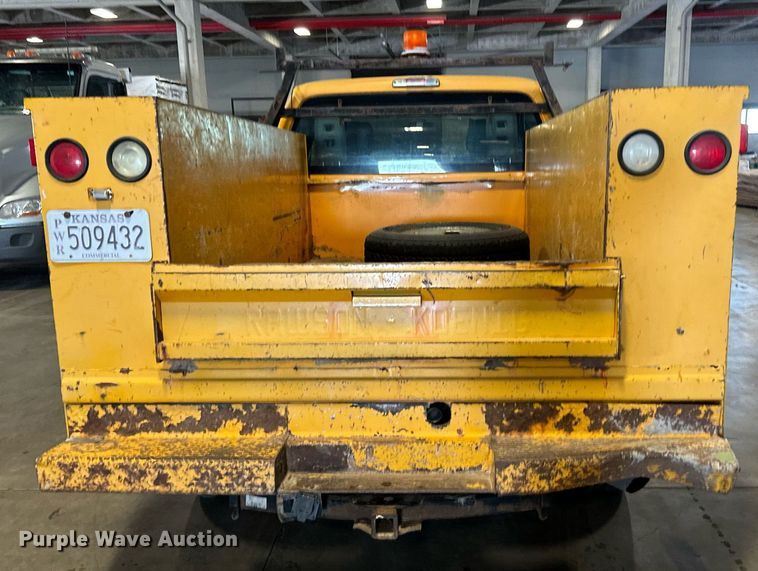 image for item LX9848 2014 Ford F250 Super Duty  SuperCab utility bed pickup truck