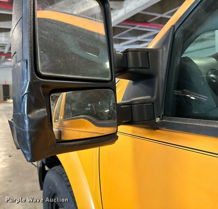 image for item LX9848 2014 Ford F250 Super Duty  SuperCab utility bed pickup truck