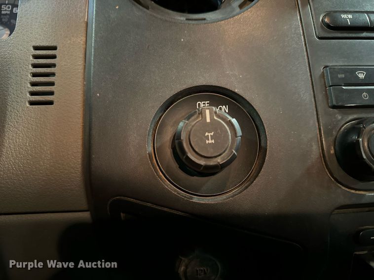 image for item LX9848 2014 Ford F250 Super Duty  SuperCab utility bed pickup truck