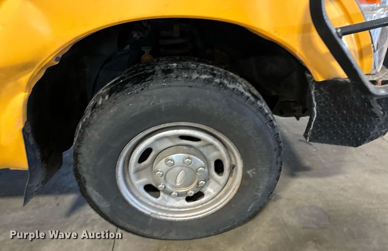 image for item LX9848 2014 Ford F250 Super Duty  SuperCab utility bed pickup truck