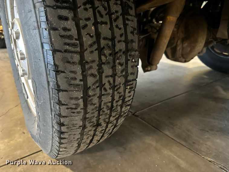 image for item LX9848 2014 Ford F250 Super Duty  SuperCab utility bed pickup truck