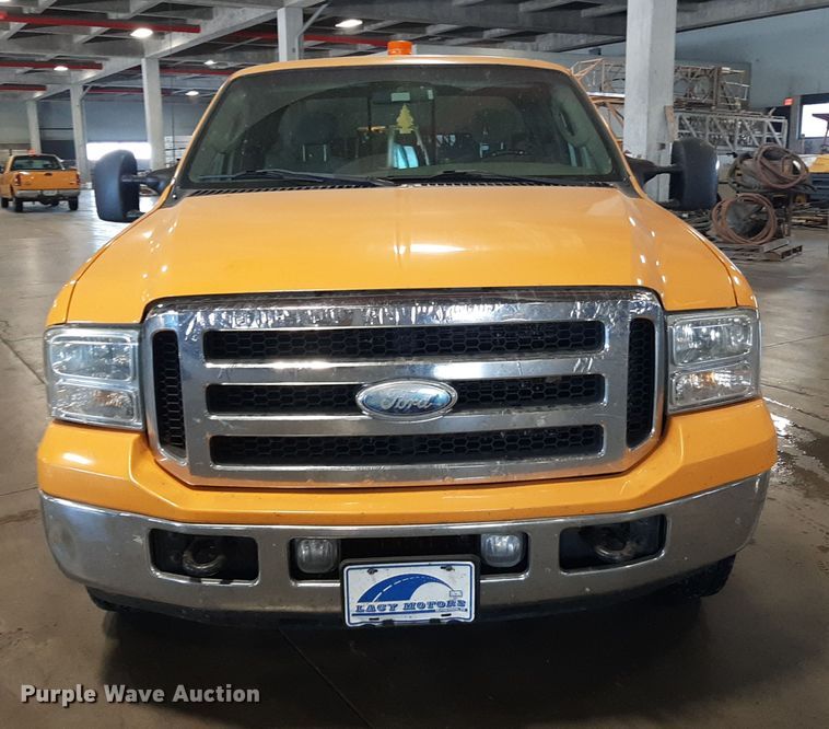 image for item LX9849 2006 Ford F250 Super Duty  SuperCab pickup truck