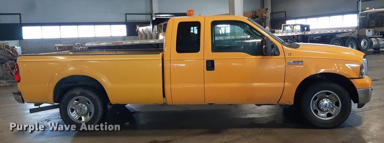 image for item LX9849 2006 Ford F250 Super Duty  SuperCab pickup truck