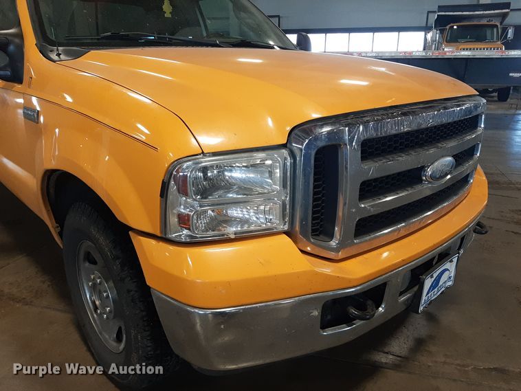 image for item LX9849 2006 Ford F250 Super Duty  SuperCab pickup truck