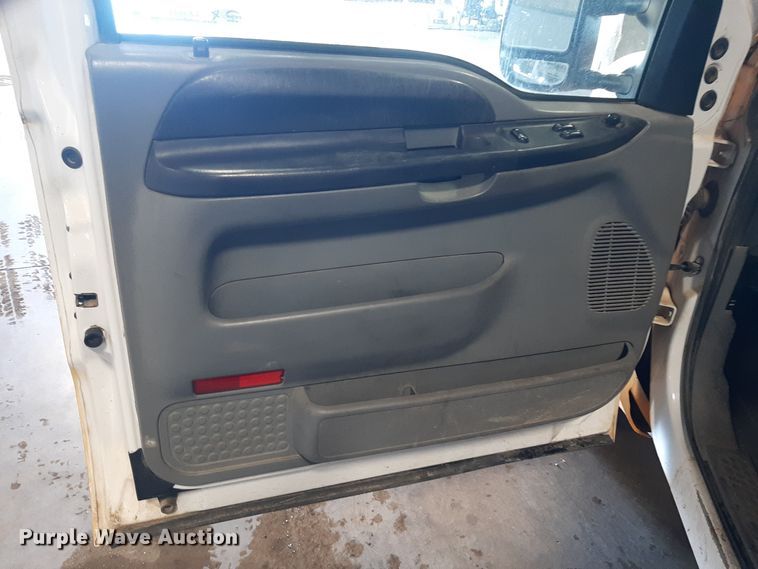 image for item LX9849 2006 Ford F250 Super Duty  SuperCab pickup truck