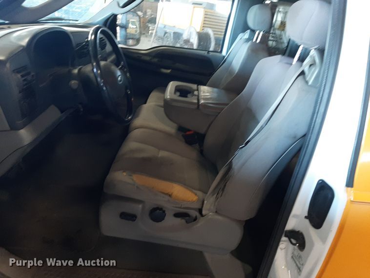 image for item LX9849 2006 Ford F250 Super Duty  SuperCab pickup truck