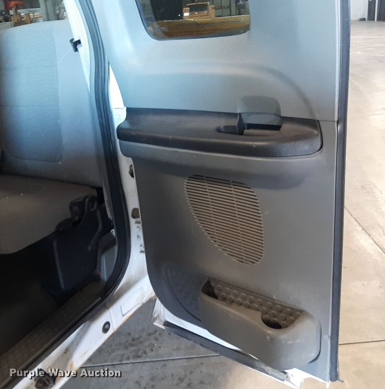 image for item LX9849 2006 Ford F250 Super Duty  SuperCab pickup truck