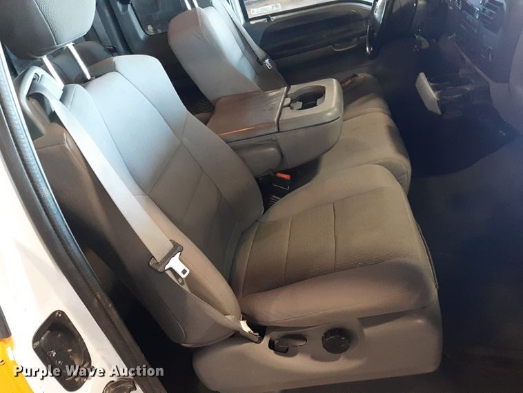 image for item LX9849 2006 Ford F250 Super Duty  SuperCab pickup truck