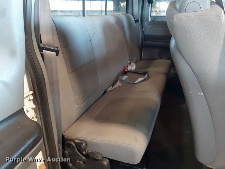 image for item LX9849 2006 Ford F250 Super Duty  SuperCab pickup truck