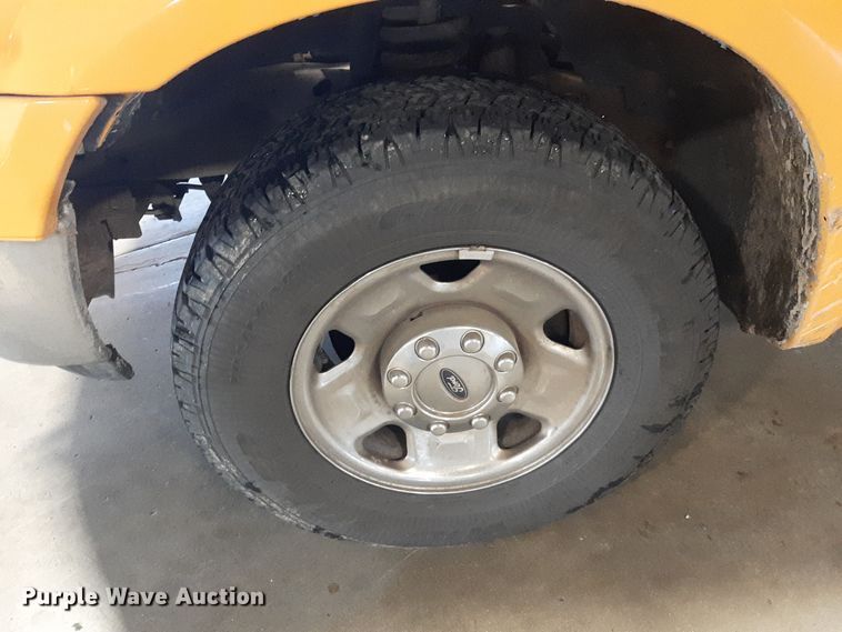 image for item LX9849 2006 Ford F250 Super Duty  SuperCab pickup truck