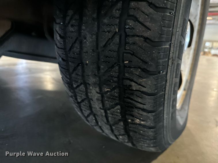 image for item LX9852 2002 Ford F150  SuperCab pickup truck