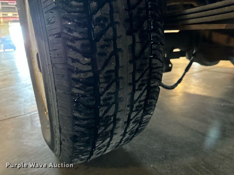 image for item LX9852 2002 Ford F150  SuperCab pickup truck