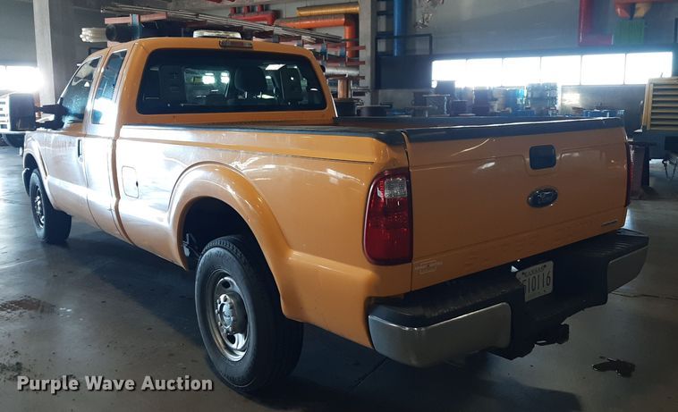 image for item LX9855 2015 Ford F250 Super Duty  SuperCab pickup truck