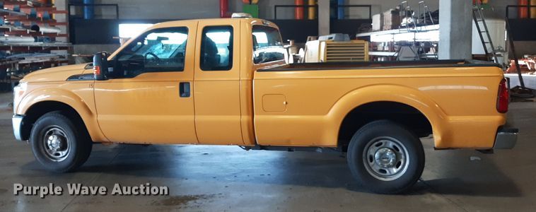 image for item LX9855 2015 Ford F250 Super Duty  SuperCab pickup truck