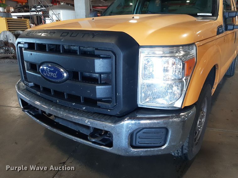 image for item LX9855 2015 Ford F250 Super Duty  SuperCab pickup truck