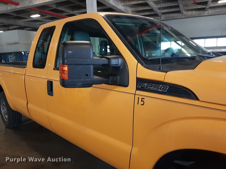 image for item LX9855 2015 Ford F250 Super Duty  SuperCab pickup truck