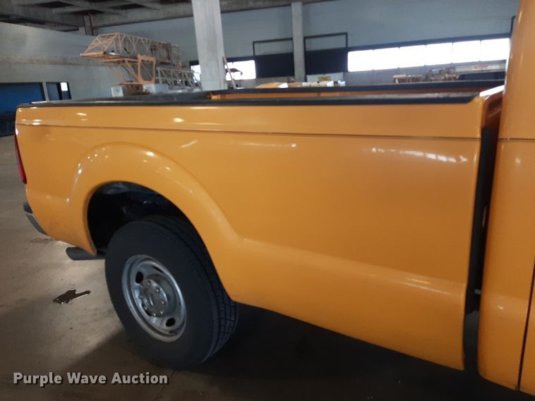 image for item LX9855 2015 Ford F250 Super Duty  SuperCab pickup truck