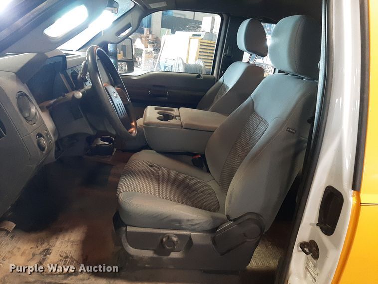 image for item LX9855 2015 Ford F250 Super Duty  SuperCab pickup truck