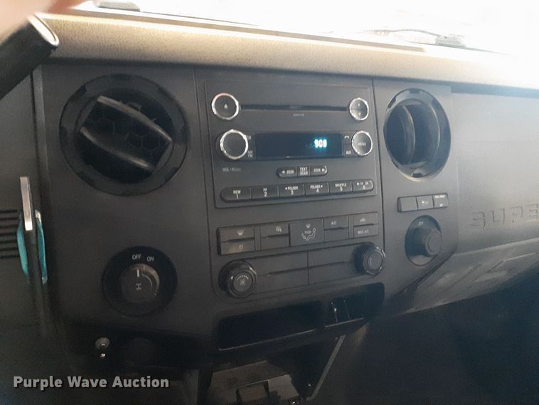 image for item LX9855 2015 Ford F250 Super Duty  SuperCab pickup truck