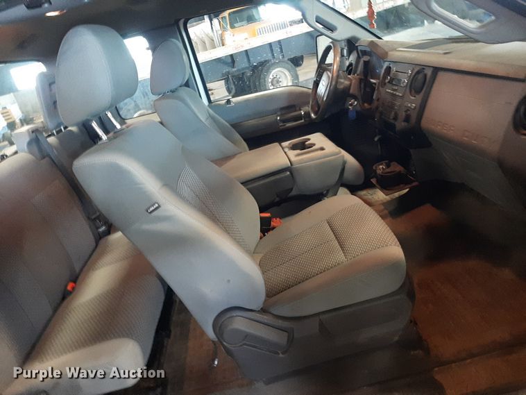 image for item LX9855 2015 Ford F250 Super Duty  SuperCab pickup truck