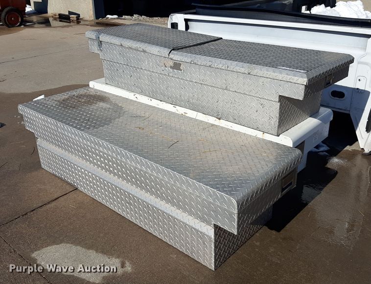 image for item LX9859 (3) toolboxes