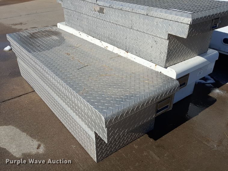 image for item LX9859 (3) toolboxes