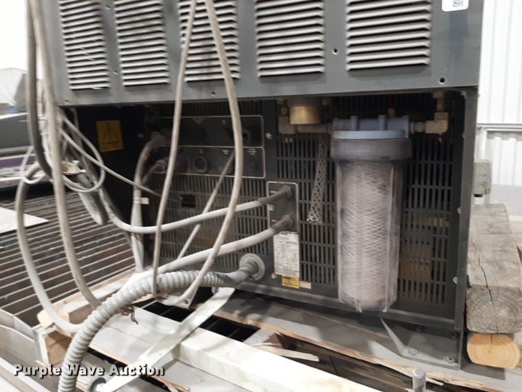 image for item LX9878 Hypertherm Hyspeed HT2000LHF   plasma cutting table