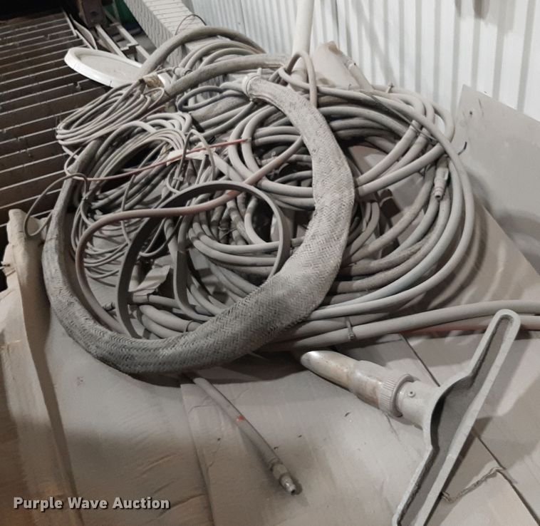 image for item LX9878 Hypertherm Hyspeed HT2000LHF   plasma cutting table