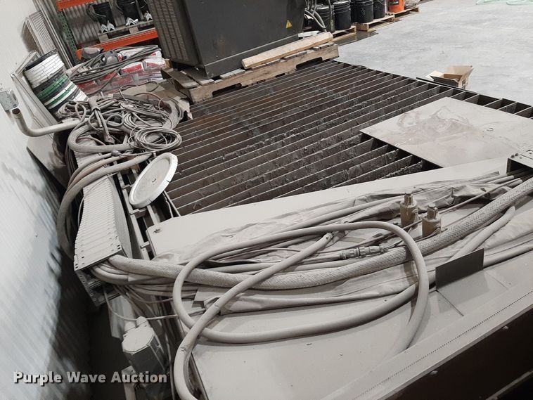 image for item LX9878 Hypertherm Hyspeed HT2000LHF   plasma cutting table