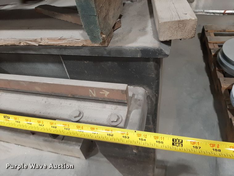 image for item LX9878 Hypertherm Hyspeed HT2000LHF   plasma cutting table