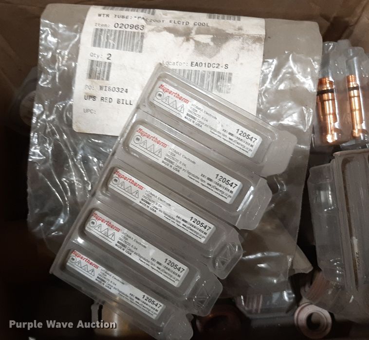 image for item LX9878 Hypertherm Hyspeed HT2000LHF   plasma cutting table