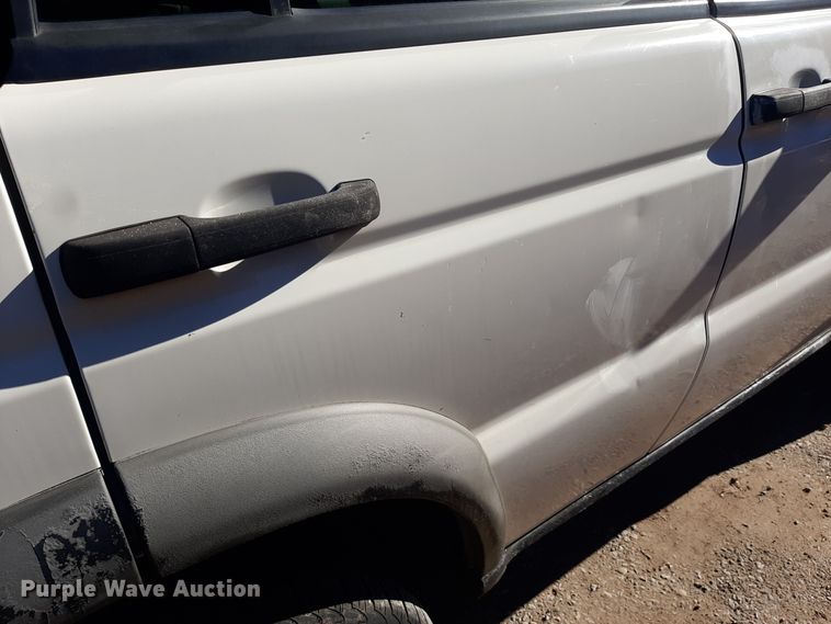 image for item LX9903 2002 Land Rover Discovery Series II SUV