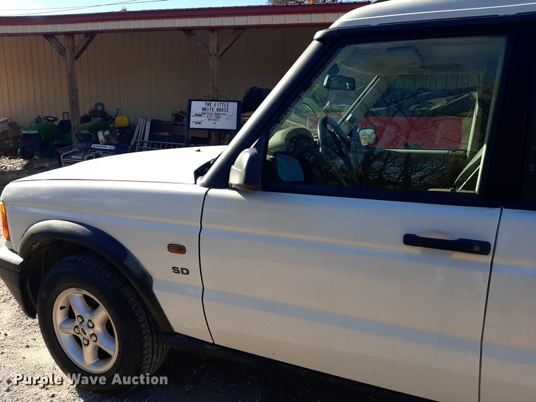 image for item LX9903 2002 Land Rover Discovery Series II SUV