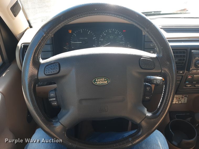 image for item LX9903 2002 Land Rover Discovery Series II SUV