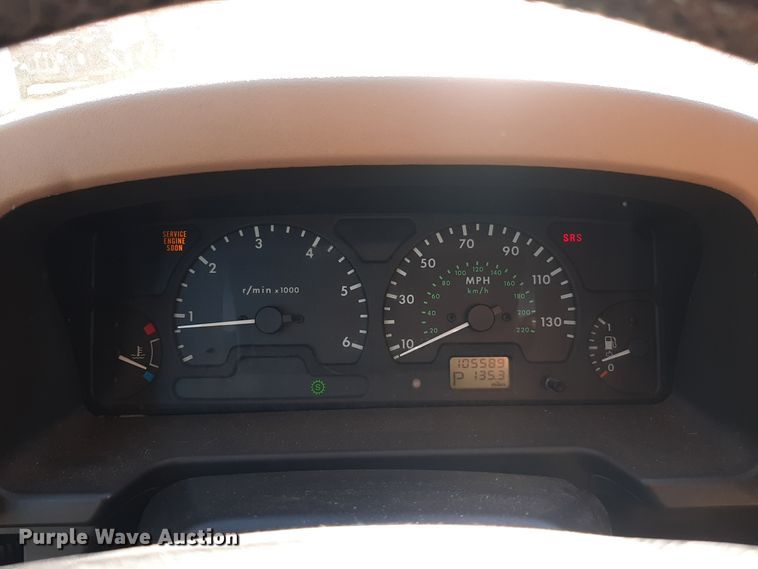 image for item LX9903 2002 Land Rover Discovery Series II SUV