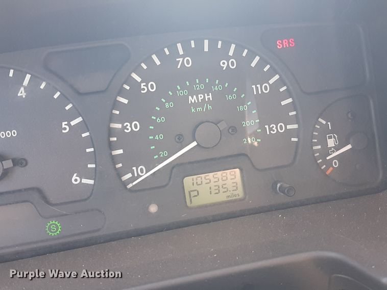 image for item LX9903 2002 Land Rover Discovery Series II SUV