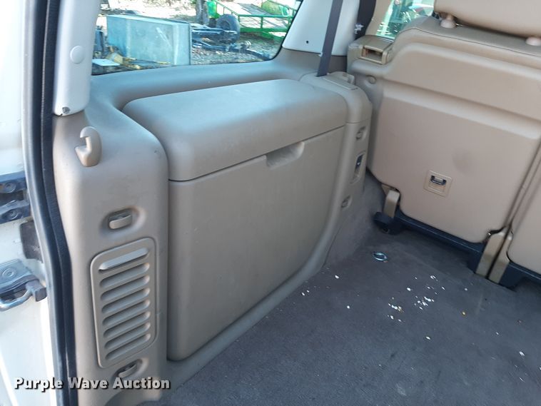 image for item LX9903 2002 Land Rover Discovery Series II SUV