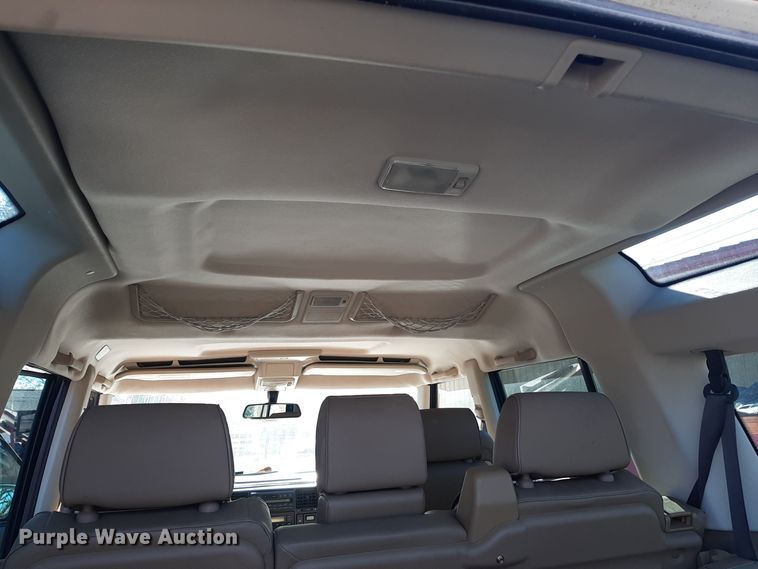 image for item LX9903 2002 Land Rover Discovery Series II SUV