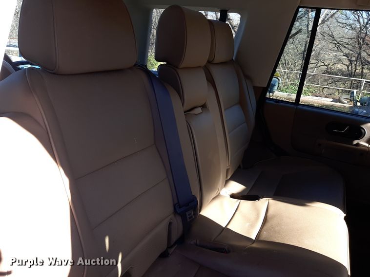 image for item LX9903 2002 Land Rover Discovery Series II SUV