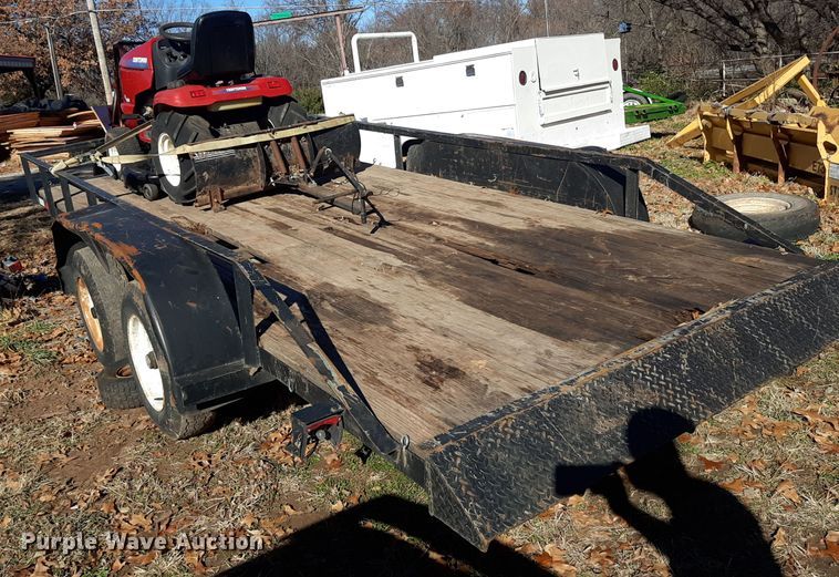 image for item LX9909 Utility trailer